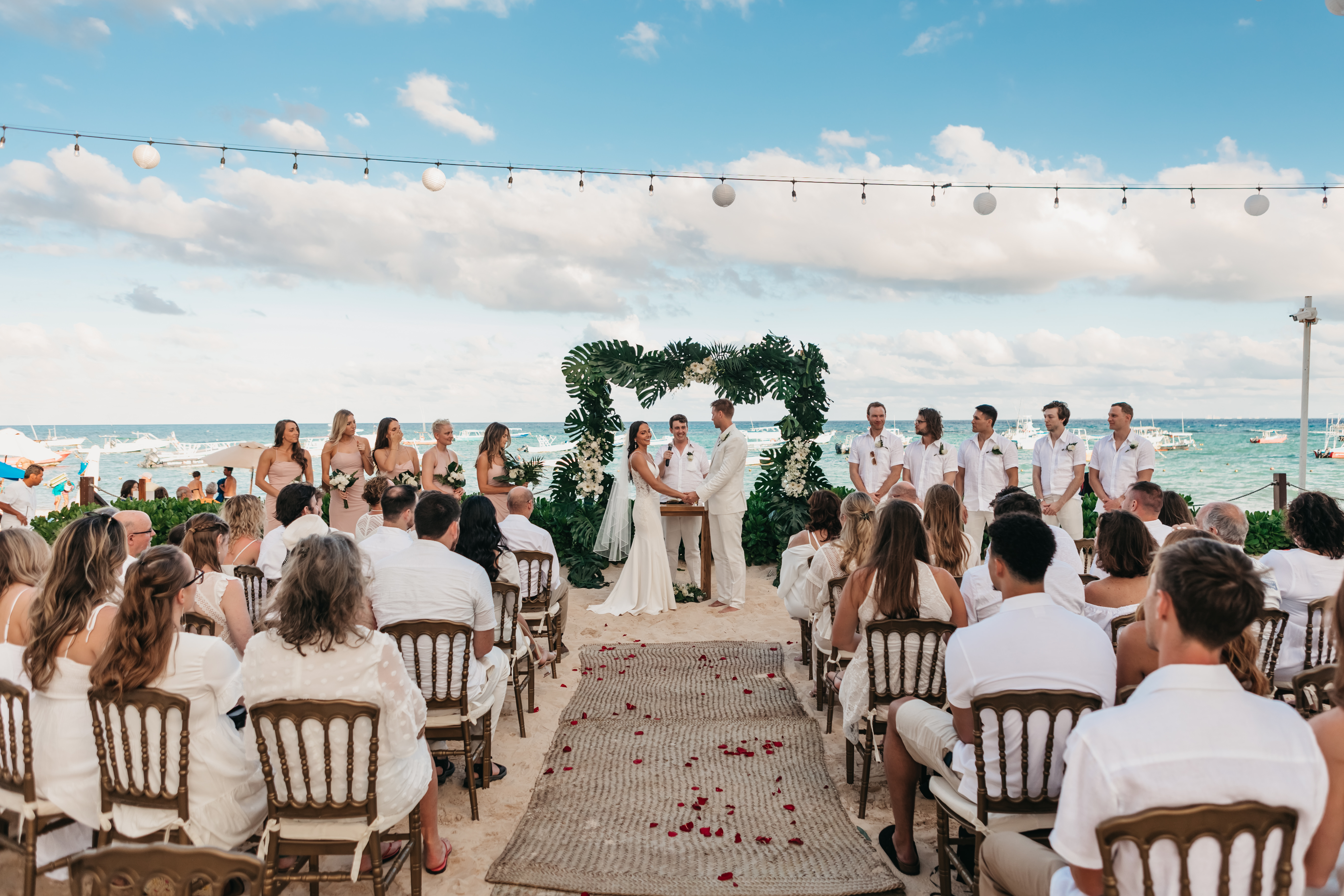 Bodas en México: Un Encuentro de Tradición, Romance y Cultura