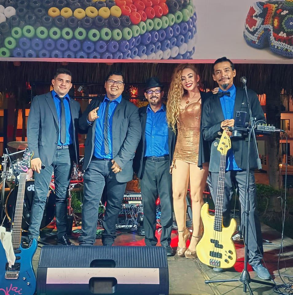 Galería 3 de SuperNova Band 