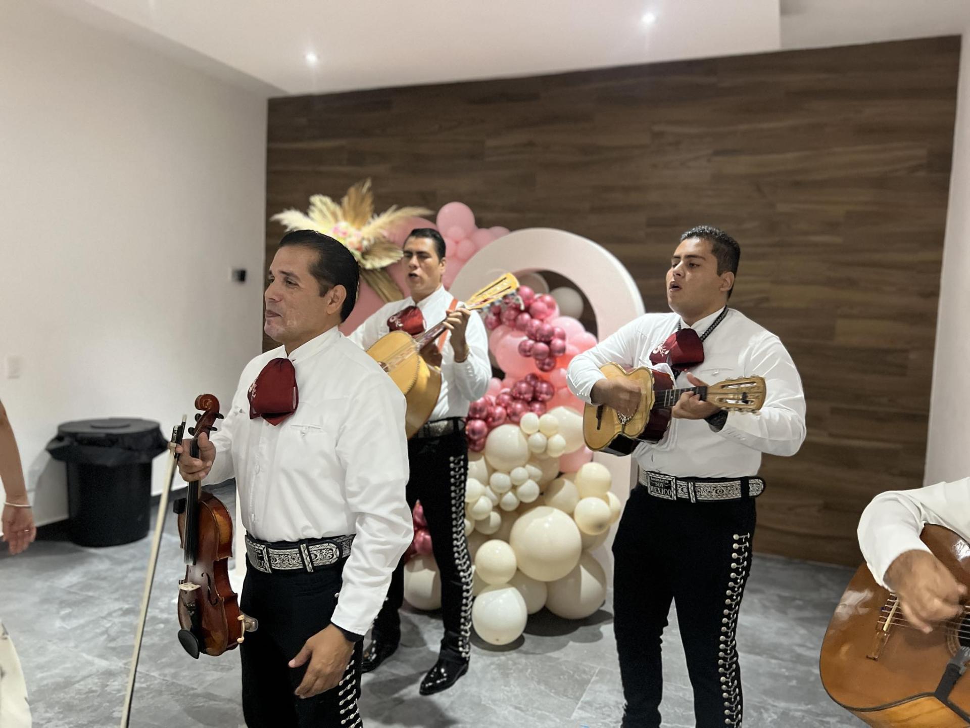Galería 1 de Mariachi Soy México PV 