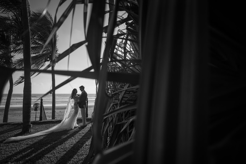 Cristian Salvatierra | Fotógrafo de bodas