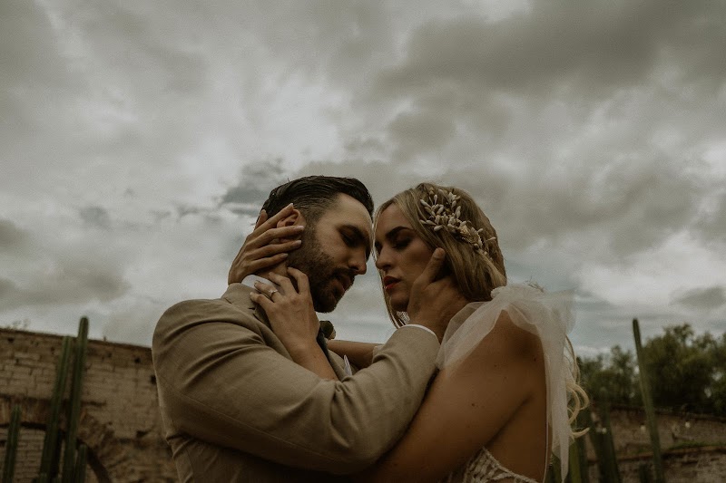 Fotografía de bodas, retratos, gastronomía y producto TRIANA MENDOZA