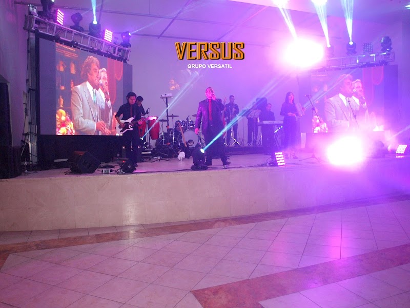Grupo Versátil Versus Show