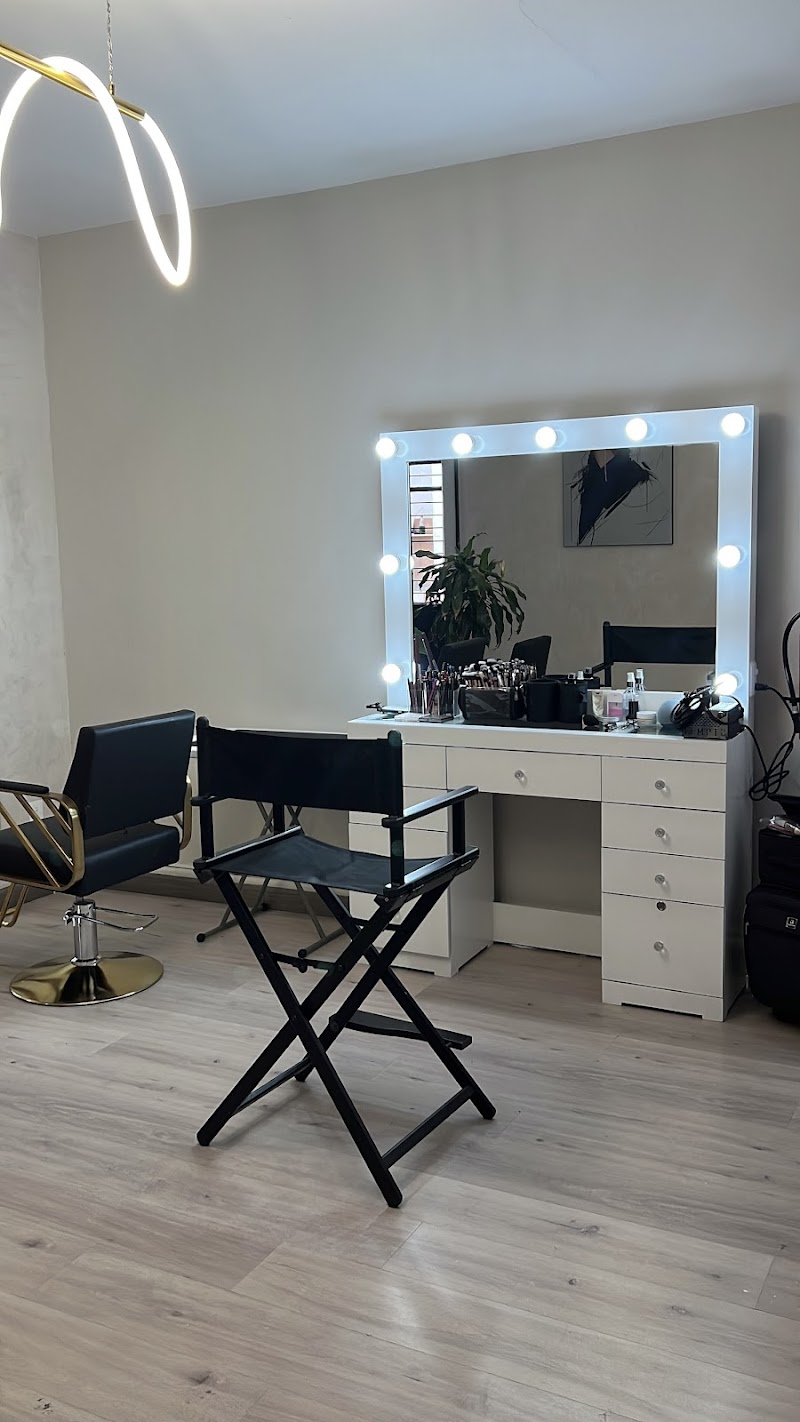 Maquillaje y Peinado Profesional - Selene Villalobos