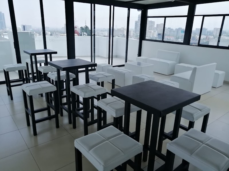 RENTA DE PERIQUERAS Y SALAS LOUNGE DF